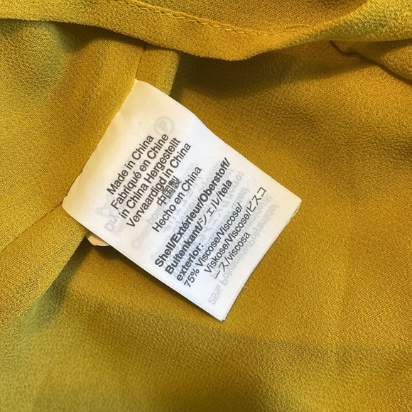 J. Crew Velvet Faux Wrap Blouse Size 4 🍁 - Picture 10 of 10